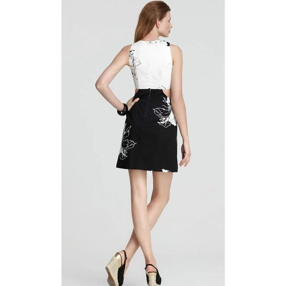OONAGH BY NANETTE LEPORE | BLACK & WHITE $248 SZ 2 Floral Cutout Scoop Neck - Picture 2 of 12